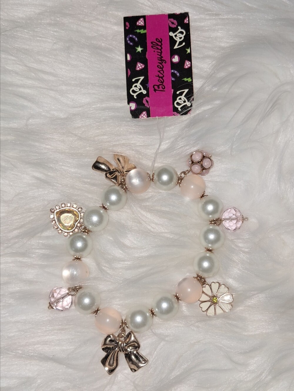 NWT Vintage Betseyville Stretch Charm Bracelet by Betsey Johnson